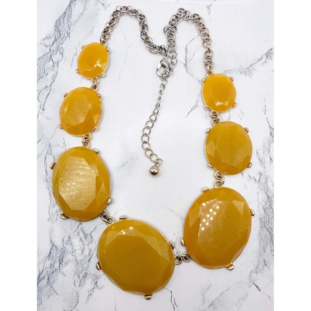 Golden Orange Faceted‎ Glass Statement Necklace Gold Tone 18–21